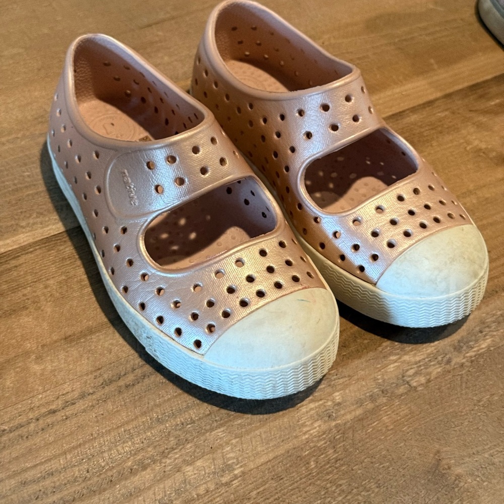 Pink and White Water Shoes with Ventilation and Reinforced Toe